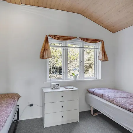 2 Bedroom Gorgeous In *