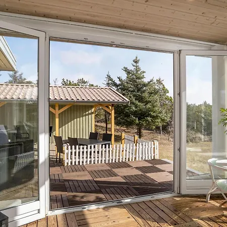 2 Bedroom Gorgeous In Feriehus