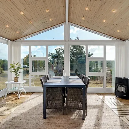 2 Bedroom Gorgeous In *