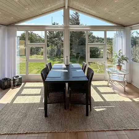 2 Bedroom Gorgeous In Ulfborg